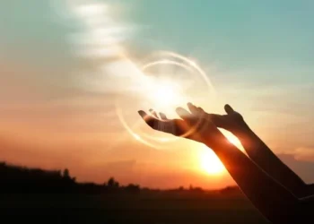 Evrensel enerjinizi esmalarla yükseltebilirsiniz