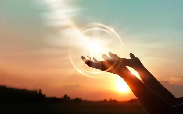 Evrensel enerjinizi esmalarla yükseltebilirsiniz